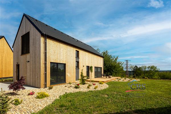 RD 4+kk/T, parkování pro 2 auta, Nová ves pod Pleší