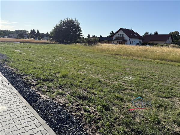 St. pozemek 972 m2, kompletně zasíťovaný, Sány - okr. Nymburk