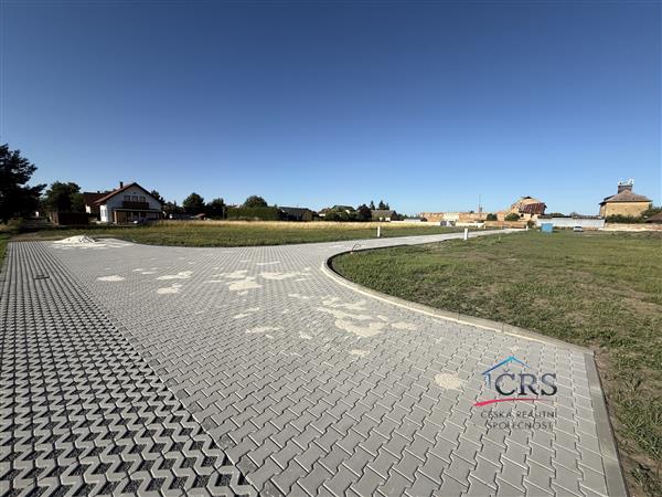 St. pozemek 927 m2, kompletně zasíťovaný, Sány - okr. Nymburk
